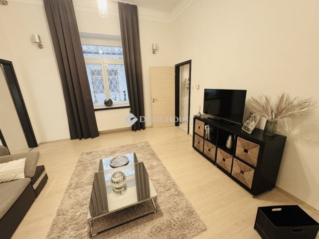 Eladó téglalakás, Budapesten, XIII. kerületben 74.85 M Ft