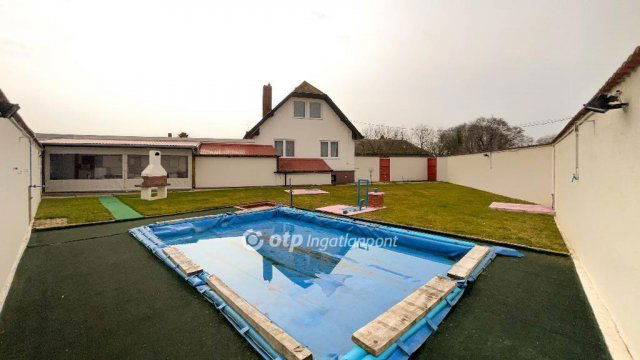 Eladó családi ház, Halászin 99.5 M Ft, 5 szobás