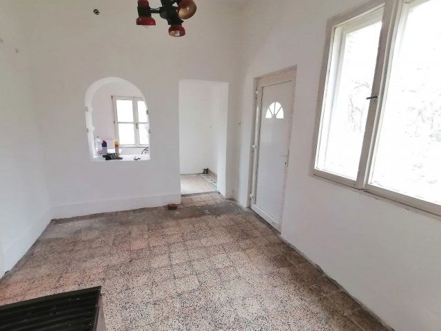 Eladó sorház, Pusztaszabolcson 8 M Ft, 1 szobás