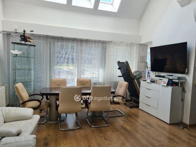 Eladó családi ház, Budapesten, II. kerületben 425 M Ft