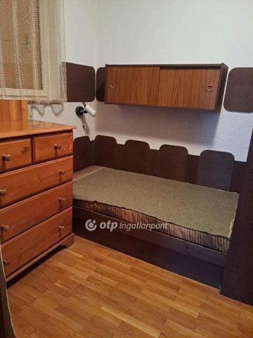 Eladó nyaraló, Keszthelyen 49.9 M Ft, 2+2 szobás