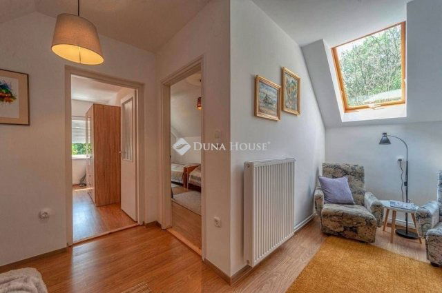 Eladó családi ház, Domonyban 117 M Ft, 4 szobás