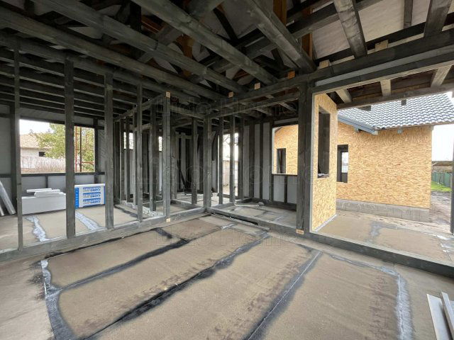 Eladó családi ház, Balatonfenyvesen 54.99 M Ft, 2 szobás