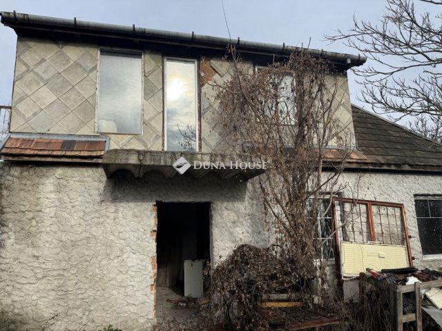 Eladó családi ház, Tárnokon 17 M Ft, 1 szobás