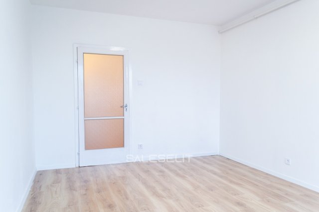 Eladó téglalakás, Debrecenben 63.49 M Ft, 3 szobás