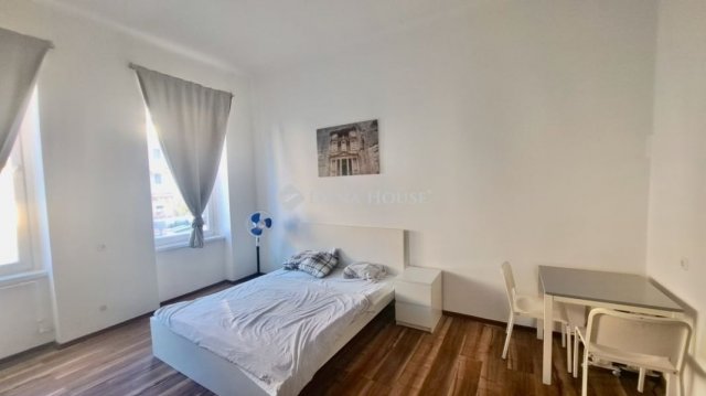 Eladó téglalakás, Budapesten, VII. kerületben 48 M Ft, 1 szobás