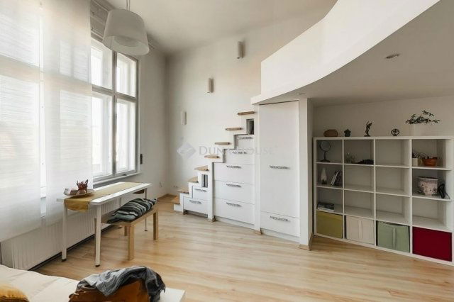 Eladó téglalakás, Budapesten, VIII. kerületben 81 M Ft, 3 szobás