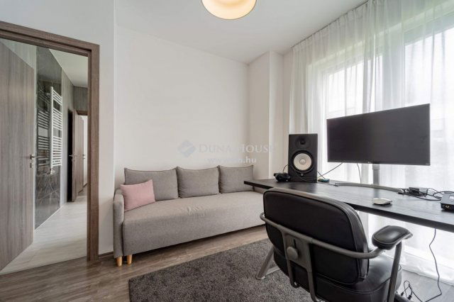Eladó ikerház, Budapesten, XVIII. kerületben 284.99 M Ft