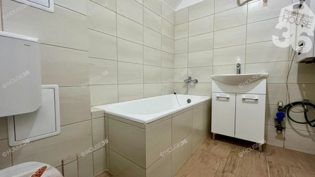 Eladó téglalakás, Kecskeméten 43 M Ft, 2 szobás