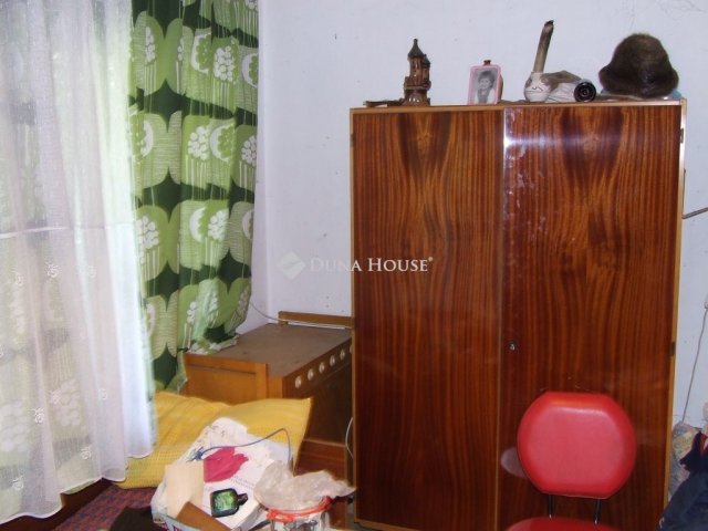 Eladó nyaraló, Esztergomban 19 M Ft, 3 szobás