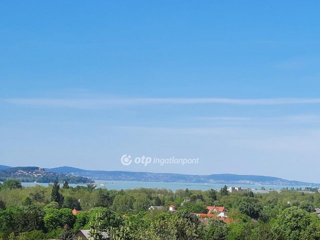 Eladó téglalakás, Balatonföldváron 49 M Ft, 2+1 szobás