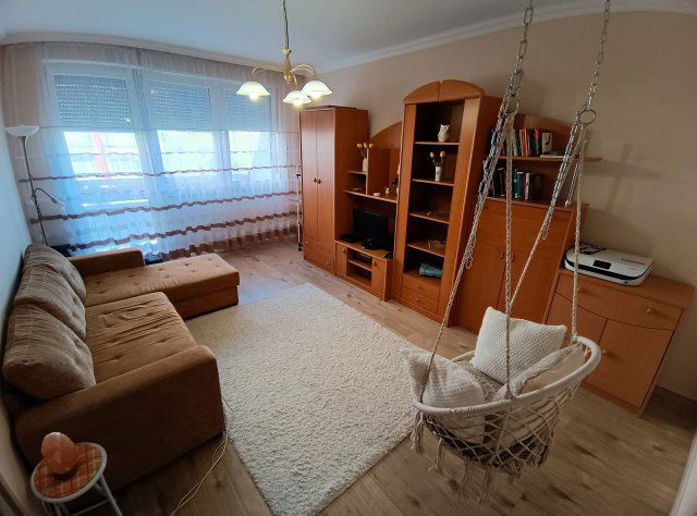 Eladó panellakás, Debrecenben, Derék utcában 59.5 M Ft