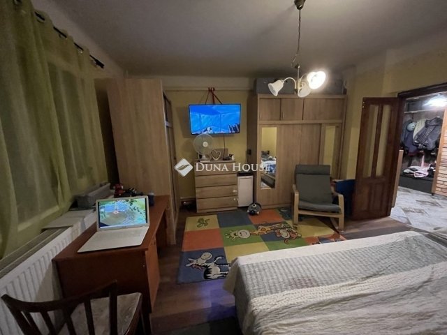 Eladó családi ház, Perkátán 68 M Ft, 5+1 szobás