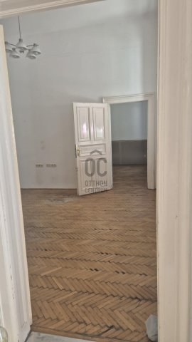 Eladó téglalakás, Budapesten, VI. kerületben 99.9 M Ft, 2 szobás