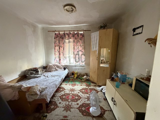 Eladó családi ház, Abonyban 9.8 M Ft, 1 szobás