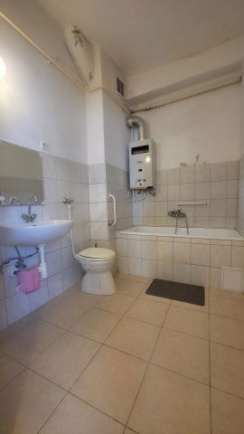 Eladó téglalakás, Székesfehérvárott 43.5 M Ft, 1 szobás