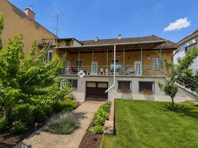 Eladó családi ház, Budapesten, VIII. kerületben 219 M Ft