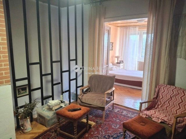 Eladó családi ház, Dunaharasztin 110 M Ft, 6 szobás