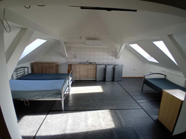 Eladó hotel, Győrött 71 M Ft, 5 szobás / költözzbe.hu