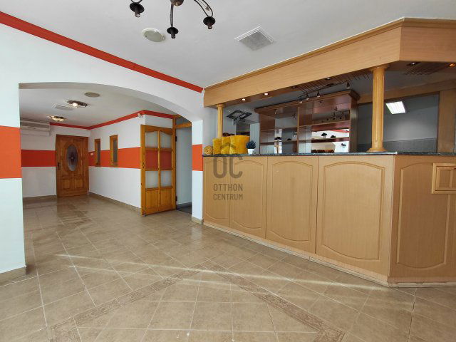 Eladó üzlethelyiség, Gyöngyösön 149.9 M Ft