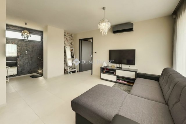 Eladó családi ház, Dabason 179 M Ft, 4 szobás