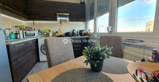 Eladó téglalakás, Szombathelyen 52.9 M Ft, 3 szobás