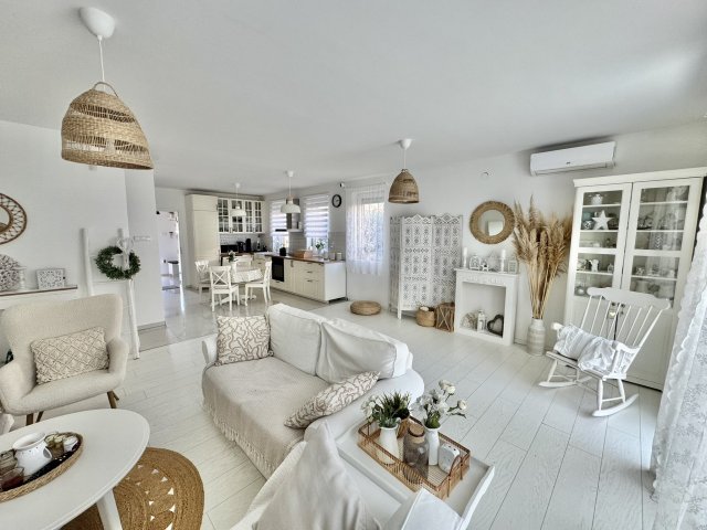 Eladó ikerház, Dunaharasztin 169.9 M Ft, 5 szobás