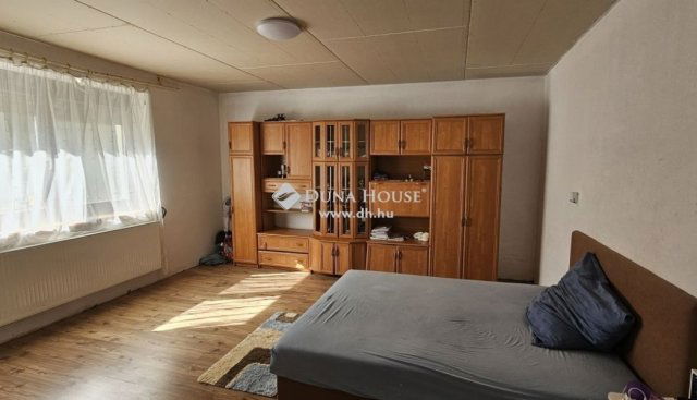 Eladó családi ház, Babarcon 29.99 M Ft, 2 szobás