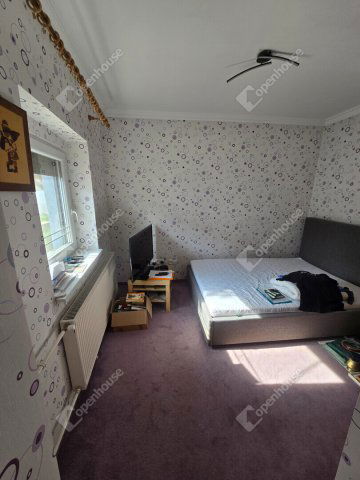 Eladó családi ház, Vecsésen 74.9 M Ft, 4 szobás