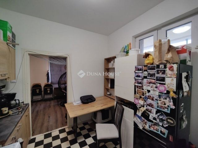 Eladó családi ház, Budapesten, XVIII. kerületben 160 M Ft