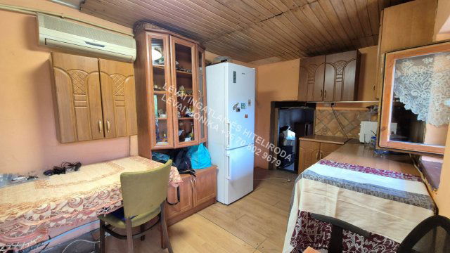 Eladó ipari ingatlan, Békéscsabán 6.8 M Ft