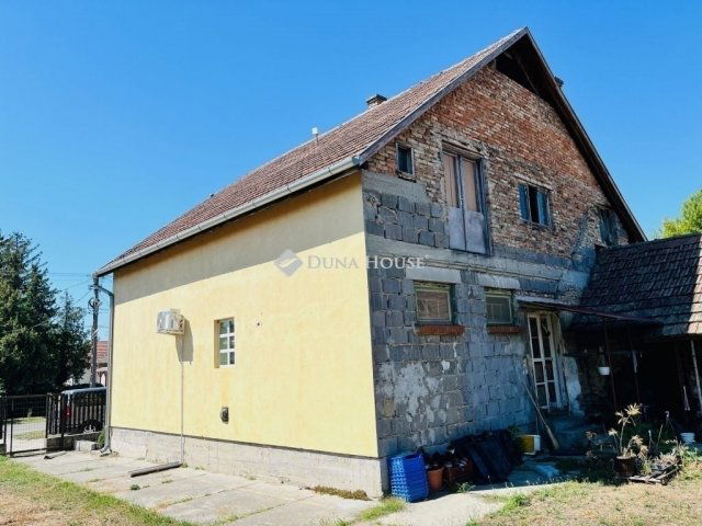 Eladó családi ház, Tápiószecsőn 46.9 M Ft, 3 szobás