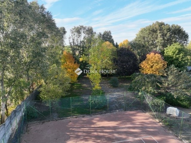 Eladó családi ház, Kecskeméten 325 M Ft, 4 szobás