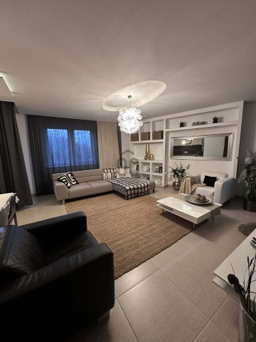 Eladó téglalakás, Kecskeméten 129 M Ft, 3 szobás