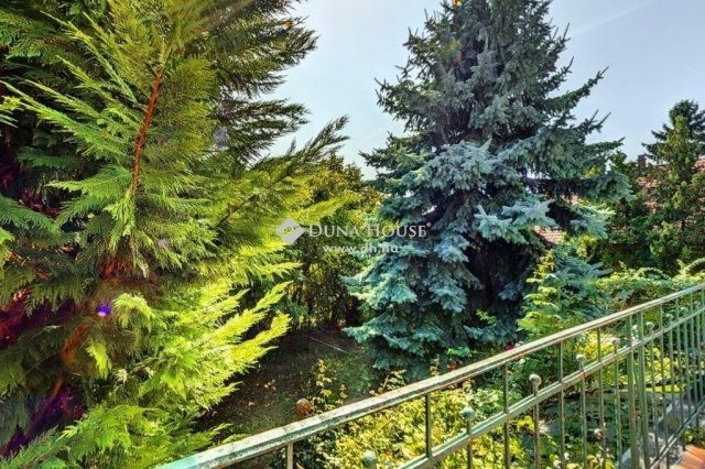 Eladó családi ház, Budakeszin 299 M Ft, 8 szobás