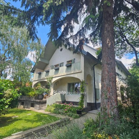 Eladó családi ház, Budakeszin 301 M Ft, 7 szobás