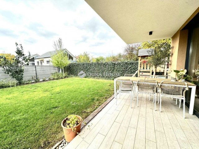 Eladó családi ház, Siófokon 96.2 M Ft, 3 szobás