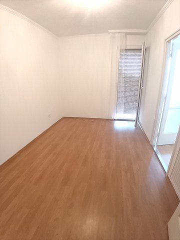 Eladó téglalakás, Csornán 43.9 M Ft, 2 szobás