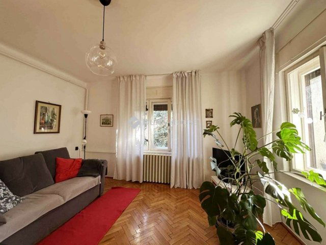 Eladó családi ház, Tapolcán 93 M Ft, 5 szobás