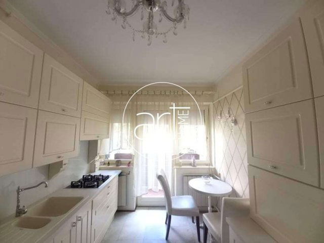 Kiadó téglalakás, albérlet, Szegeden 250 E Ft / hó, 4 szobás