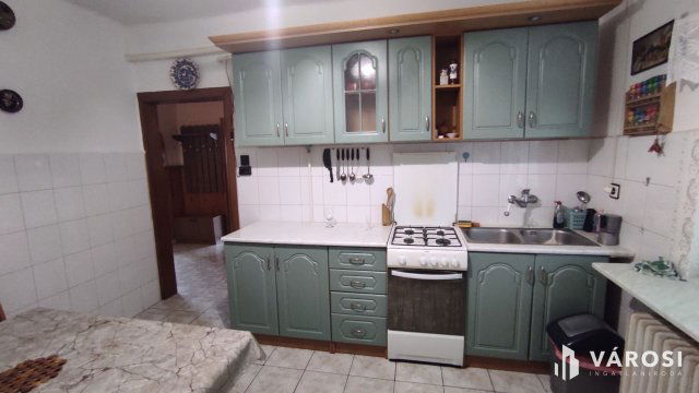 Eladó családi ház, Badacsonytomajon 99 M Ft, 6+3 szobás