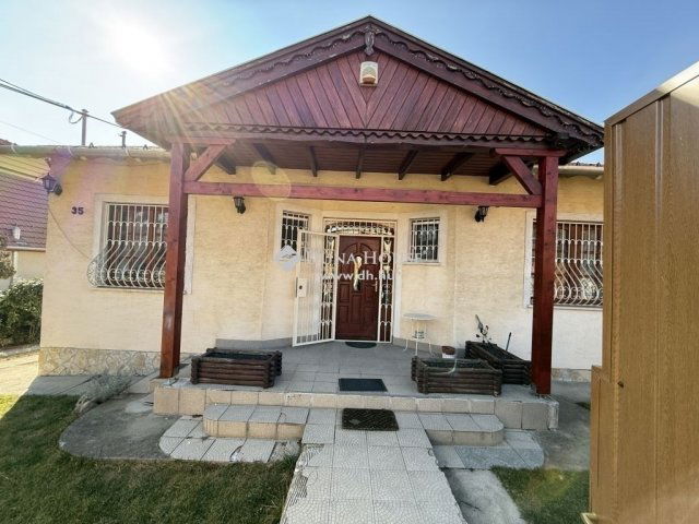 Eladó családi ház, Érden 128.9 M Ft, 5 szobás