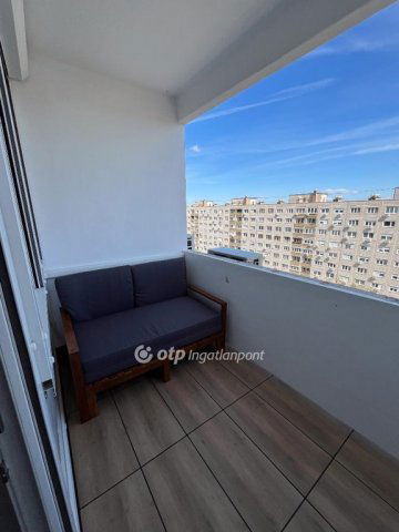 Eladó panellakás, Budapesten, III. kerületben 82 M Ft, 3 szobás