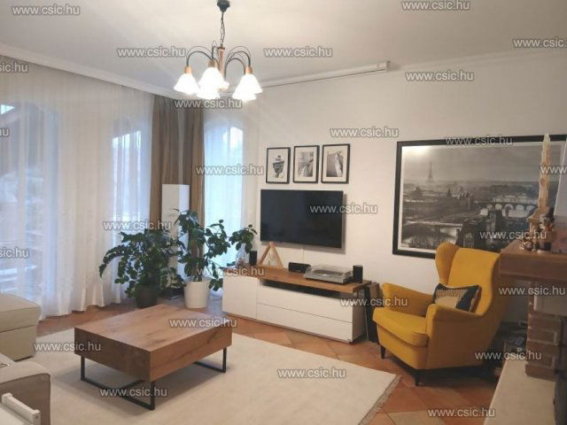 Eladó családi ház, Nagykovácsiban 219 M Ft, 4 szobás