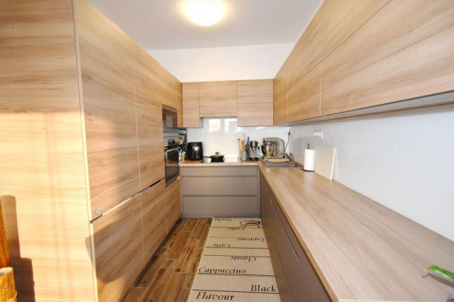 Eladó téglalakás, Debrecenben 89.9 M Ft, 3 szobás