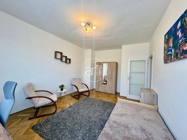 Kiadó téglalakás, albérlet, Szegeden, Alsó kikötő soron