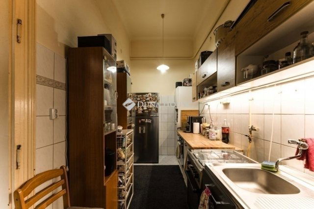 Eladó téglalakás, Budapesten, VIII. kerületben 73.9 M Ft