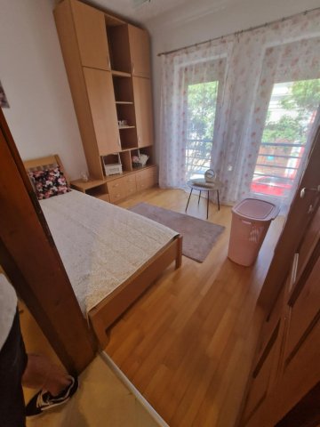 Kiadó téglalakás, albérlet, Pécsett 300 E Ft / hó, 3 szobás