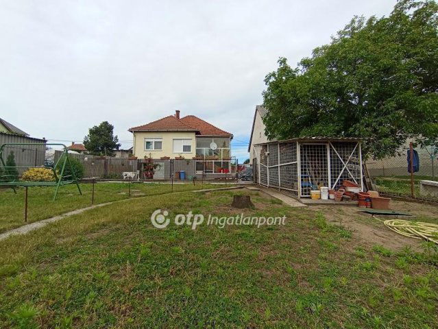 Eladó családi ház, Hatvanban 75 M Ft, 3 szobás