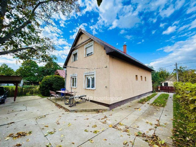 Eladó családi ház, Debrecenben 94.9 M Ft, 2+4 szobás